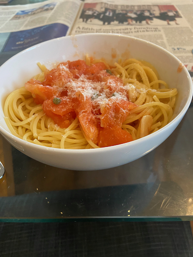 Spaghetti with Tomatoes and Garlic