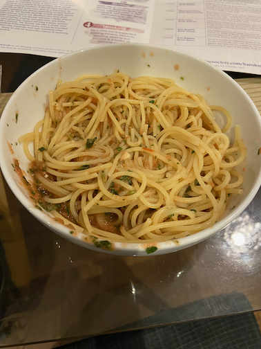 Spaghetti with Uncooked Blender Tomato Sauce