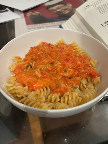 Fusilli with Mozzarella and Tomato