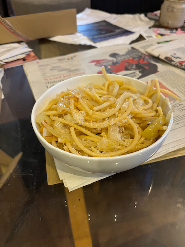 Bucatini with Onions I