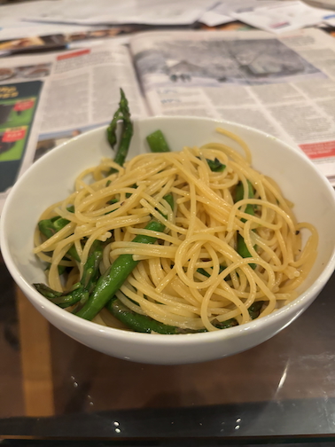 Bucatini with Asparagus